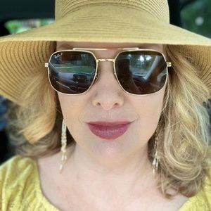 Meet your Posher, Jane